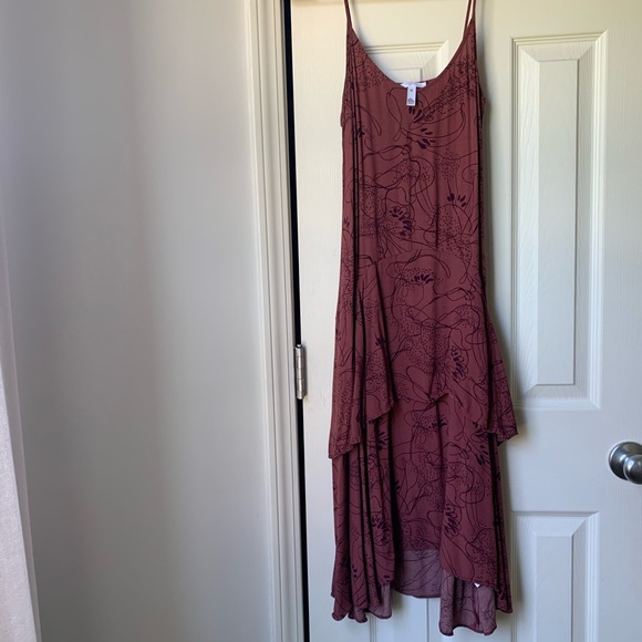 Rosewood color dress with layers - Picture 1 of 3